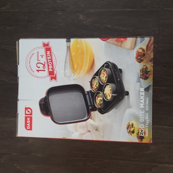 Dash Egg Bite Maker - Picture 1 of 7